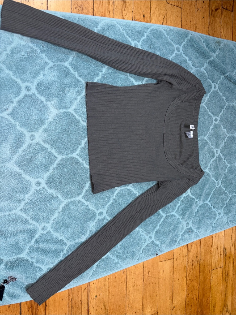 DIVIDED Ribbed Long Sleeve Square Neck Crop Top SZ xs